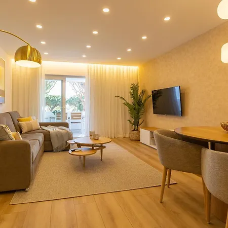 Lägenhet Luxury Pine Tree - Golf & Tennis Court & Pools