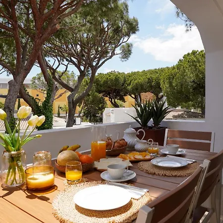 Lägenhet Luxury Pine Tree - Golf & Tennis Court & Pools